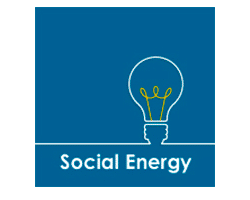Social Energy logo azul y blanco con bombilla